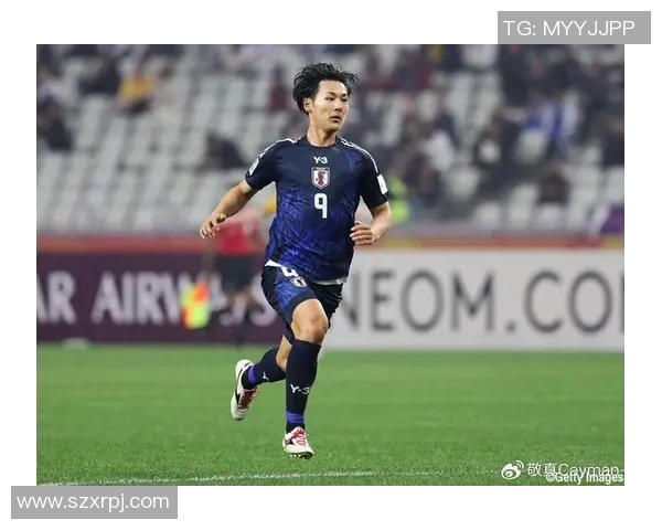 日本足球名将成为父亲：传递运动精神与家庭温暖的新篇章